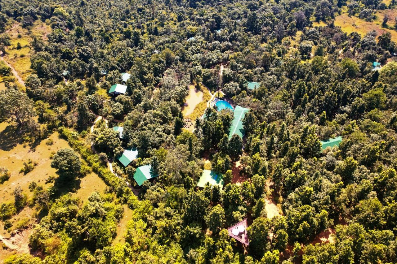 Kanha Jungle Camp Eksteriør bilde