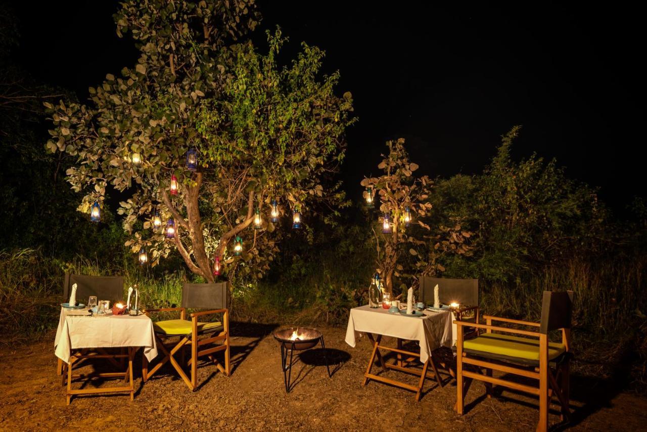 Kanha Jungle Camp Eksteriør bilde