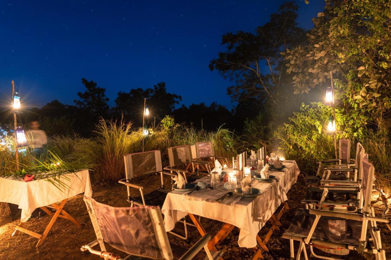 Kanha Jungle Camp Eksteriør bilde