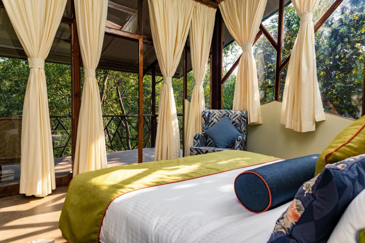 Kanha Jungle Camp Eksteriør bilde