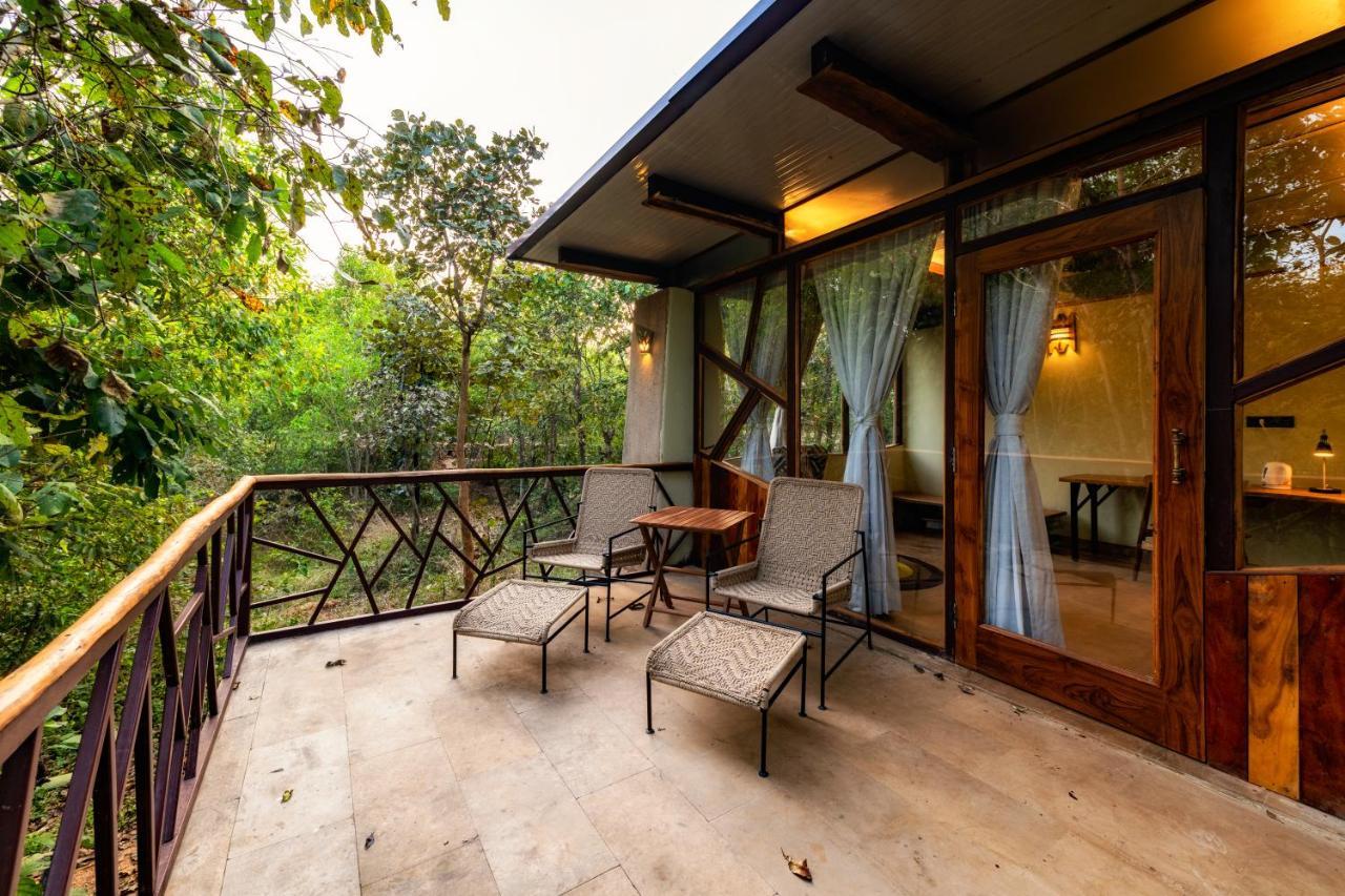 Kanha Jungle Camp Eksteriør bilde